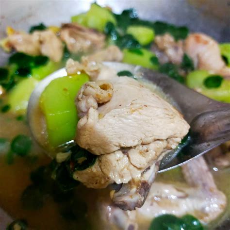 iniyot ang manok|Classic Tinolang Manok .
